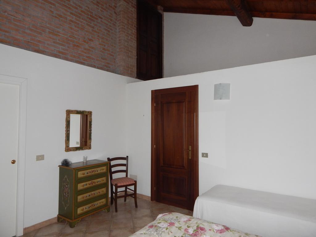 Bed and Breakfast I Lecci Леричі Екстер'єр фото