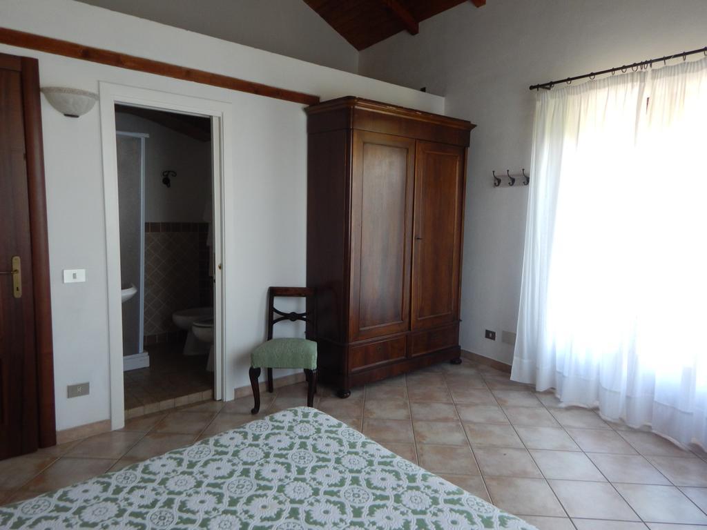 Bed and Breakfast I Lecci Леричі Екстер'єр фото
